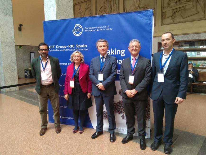 The Spanish Group of Innovation and Knowledge Communities as the spearhead of innovation and entrepreneurship in Europe The Spanish Group of Innovation and Knowledge Communities as the spearhead of innovation and entrepreneurship in Europe