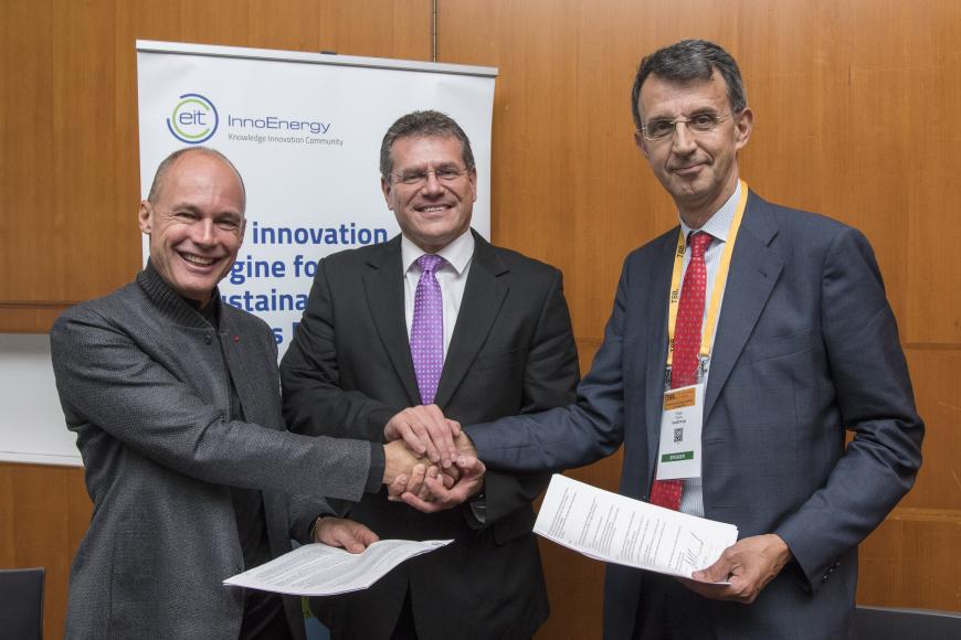 EIT InnoEnergy and World Alliance ink landmark agreement EIT InnoEnergy and World Alliance ink landmark agreement