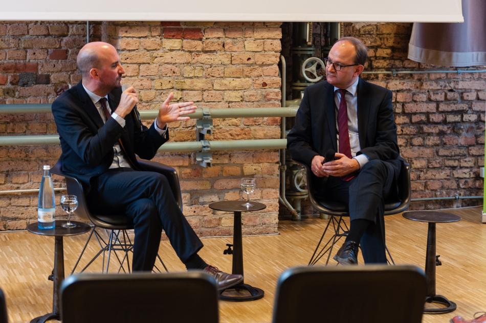 Malte Schneider (Director of Climate-KIC Germany) and Prof. Ottmar Edenhofer (Deputy Director and Chief Economist at the Potsdam institute for Climate Impact Research and Professor of the Economics of Climate Change at the Technical University Berlin) discuss the challenges of climate change -