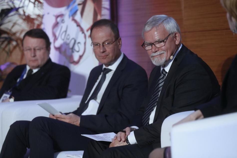 INNOVEIT 2016 - EIT Innovation Forum - Peter Olesen (EIT GB Chairman), Tibor Navracsics (European Commissioner for Education, Culture, Youth and Sport), Paul Rübig (Member of the European Parliament) 